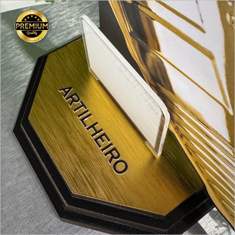 Trof�u de Futebol Artilheiro Chuteira Ouro 20cm MDF/Acr�lico